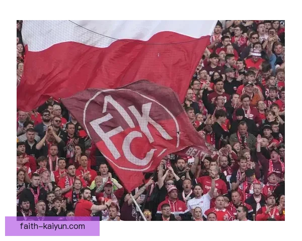 德甲斯图加特球迷状态回暖 赛事气氛备受关注